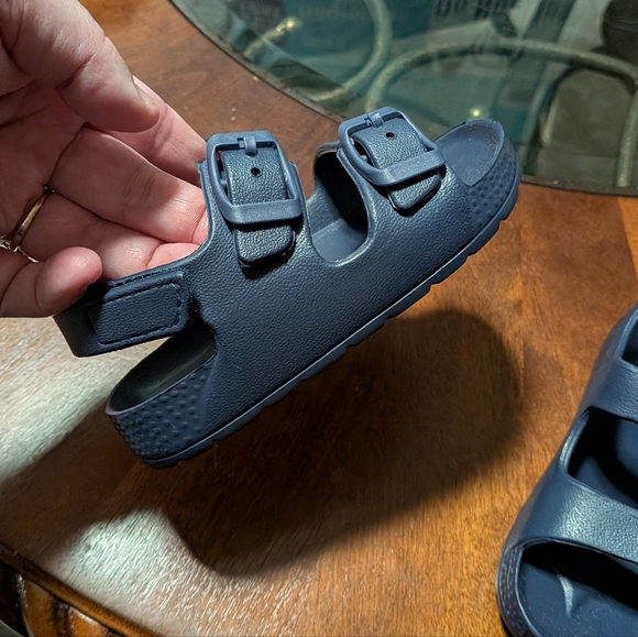 Sandles - Picture 9 of 11